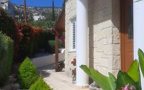 Villa Best Holiday- Breathtaking Sea Views, Amazing Garden, Private Pool, Bbq, Next To Coral Bay, Lower Peyia, Paphos